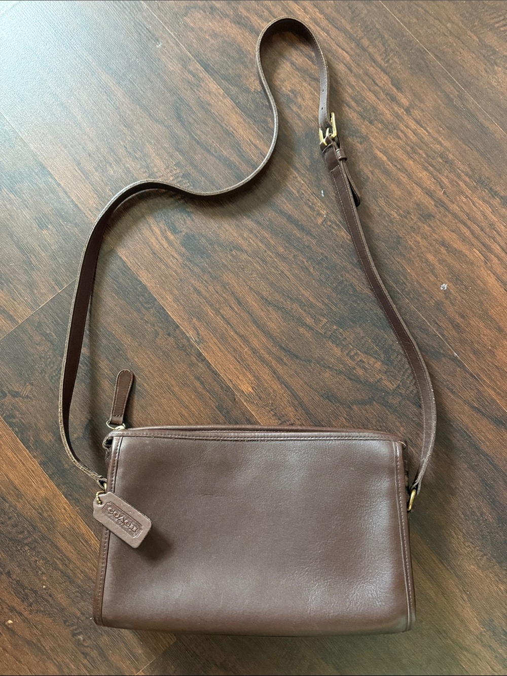 Vintage Coach Dark Brown Leather Messenger Crossbody